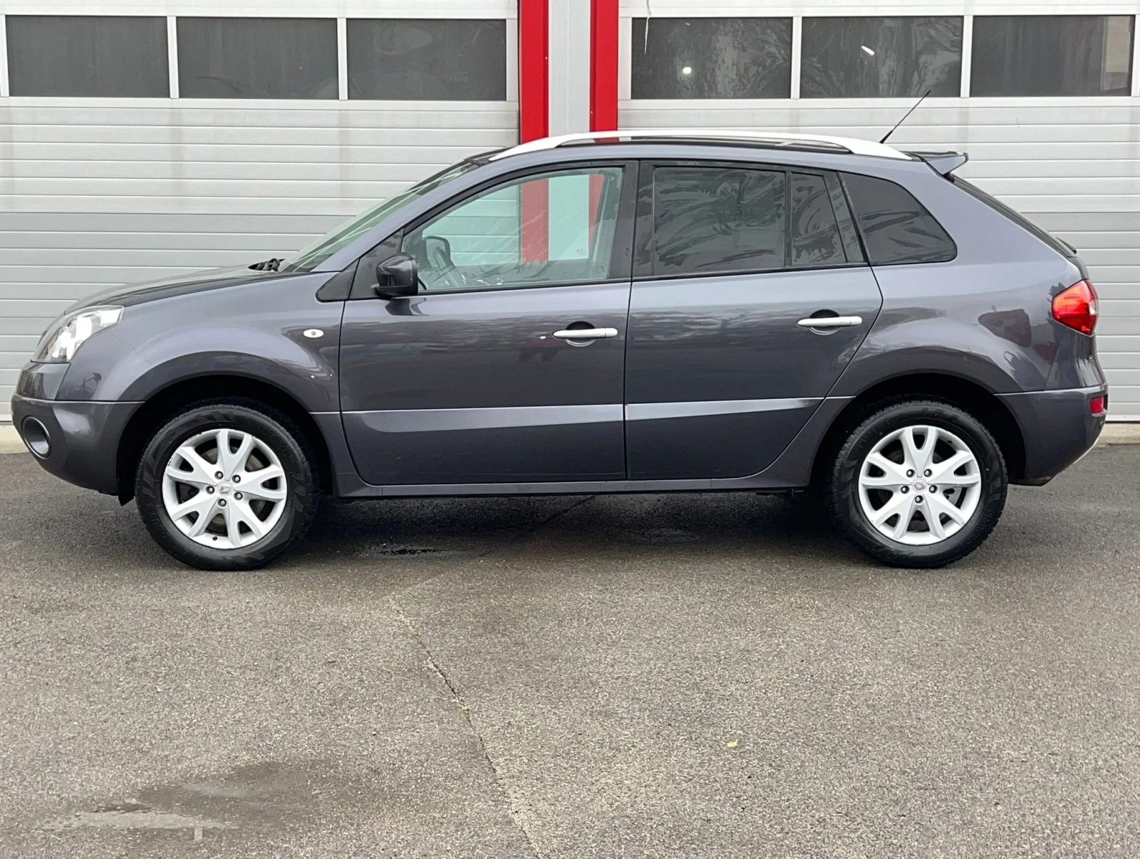 Renault Koleos 2.0DCI 4X4 NAVI KLIMATRONIK 6-СКОРОСТИ EVRO 5А - изображение 6