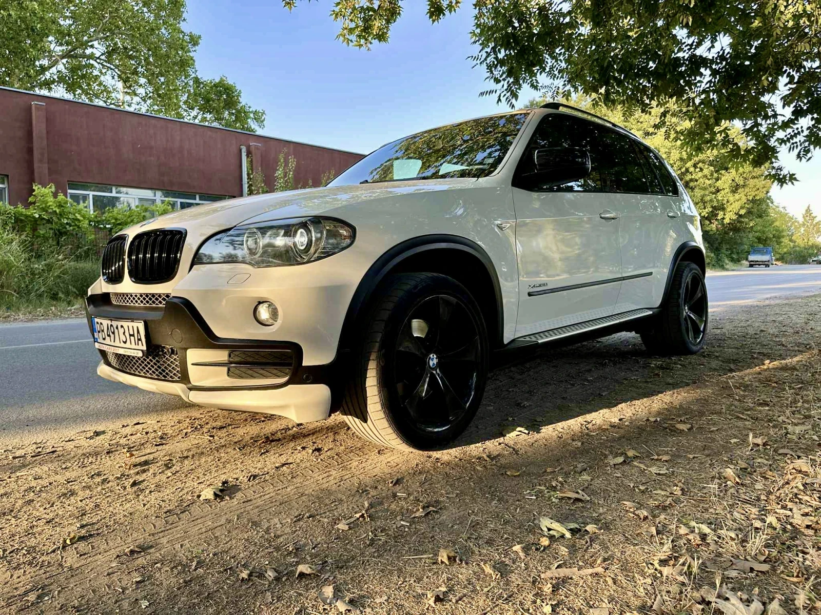 BMW X5 xDrive 3.0d AERO+ SPORT+ M PACK - изображение 2