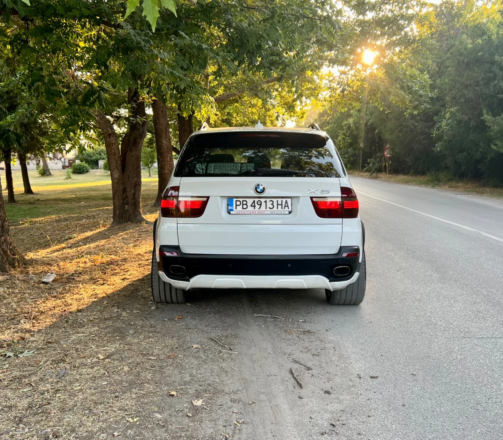 BMW X5 xDrive 3.0d AERO+ SPORT+ M PACK - изображение 10