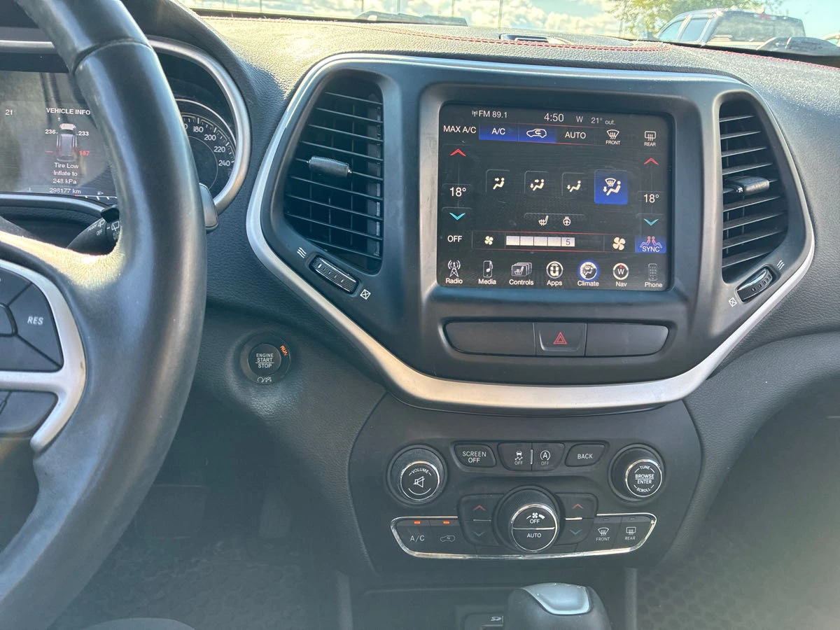 Jeep Cherokee CARFAX* *   *  | Mobile.bg   11