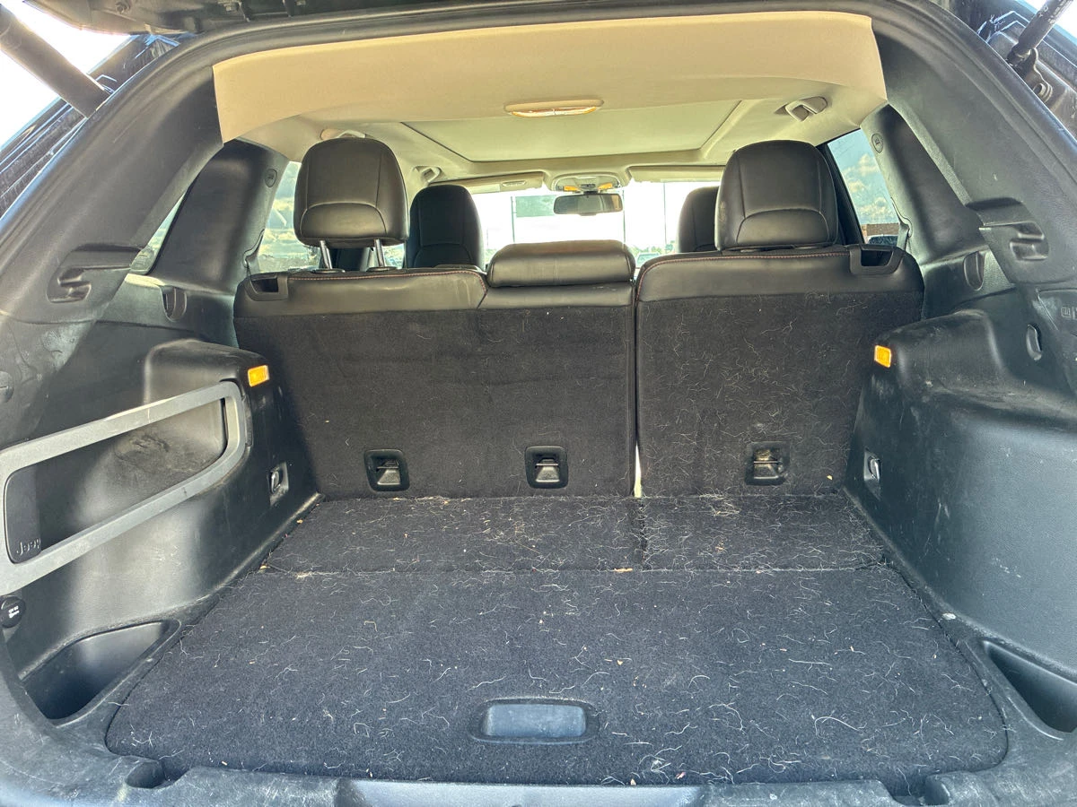 Jeep Cherokee CARFAX* *   *  | Mobile.bg   8