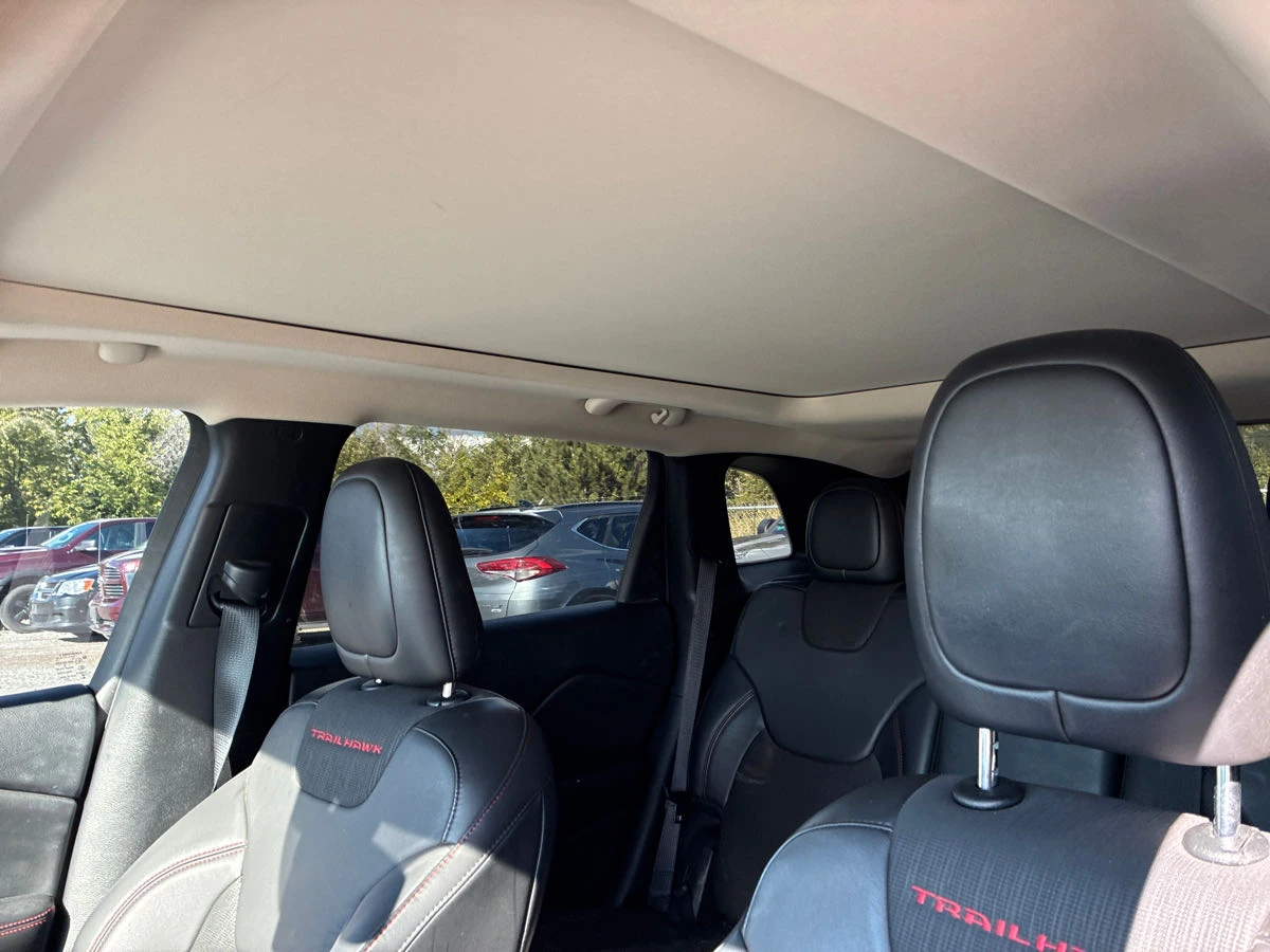 Jeep Cherokee CARFAX* *   *  | Mobile.bg   6