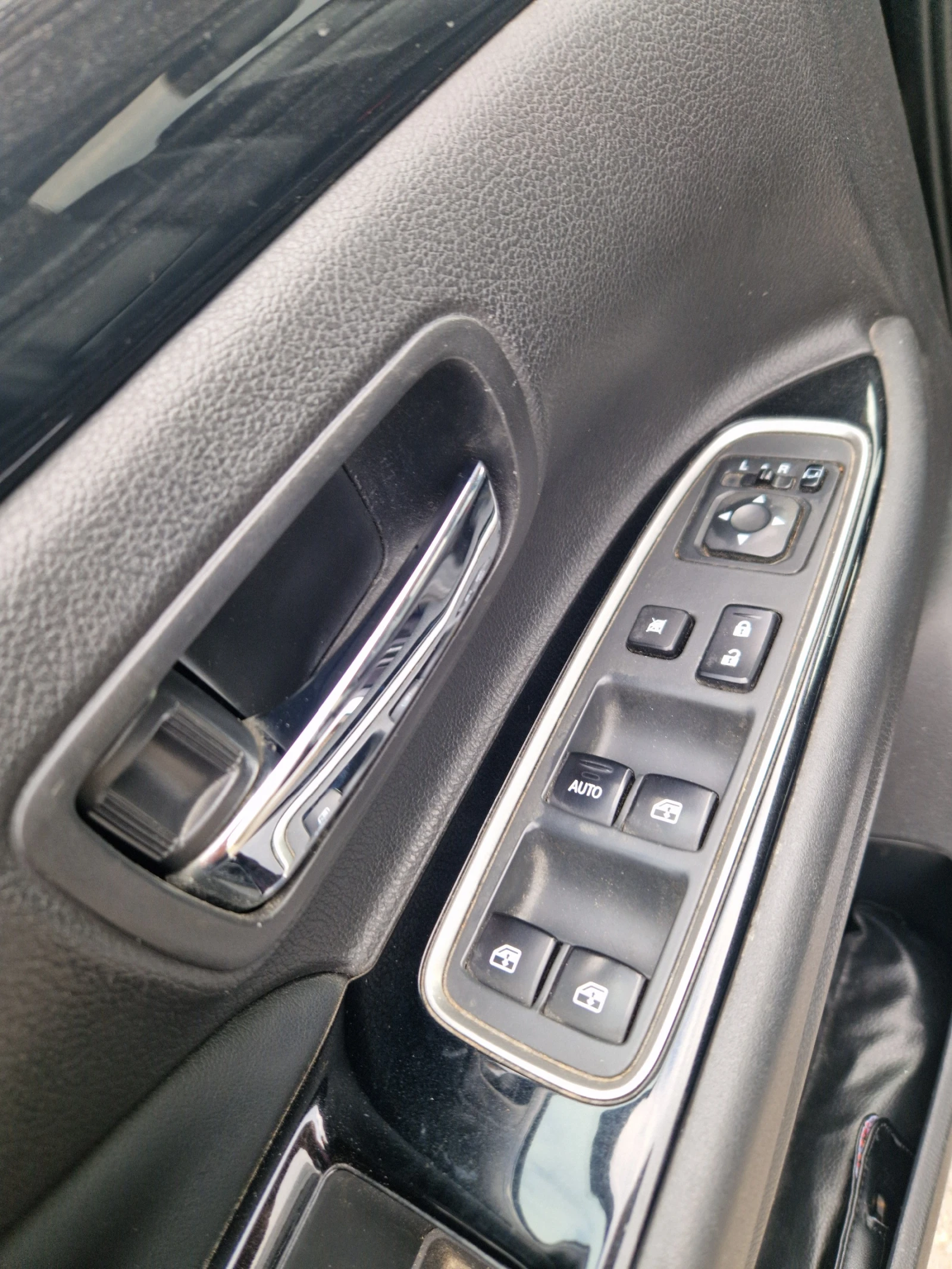 Mitsubishi Outlander PHEV 2016 | ������ �� | ��������� | 360  | Mobile.bg � ����������� 7