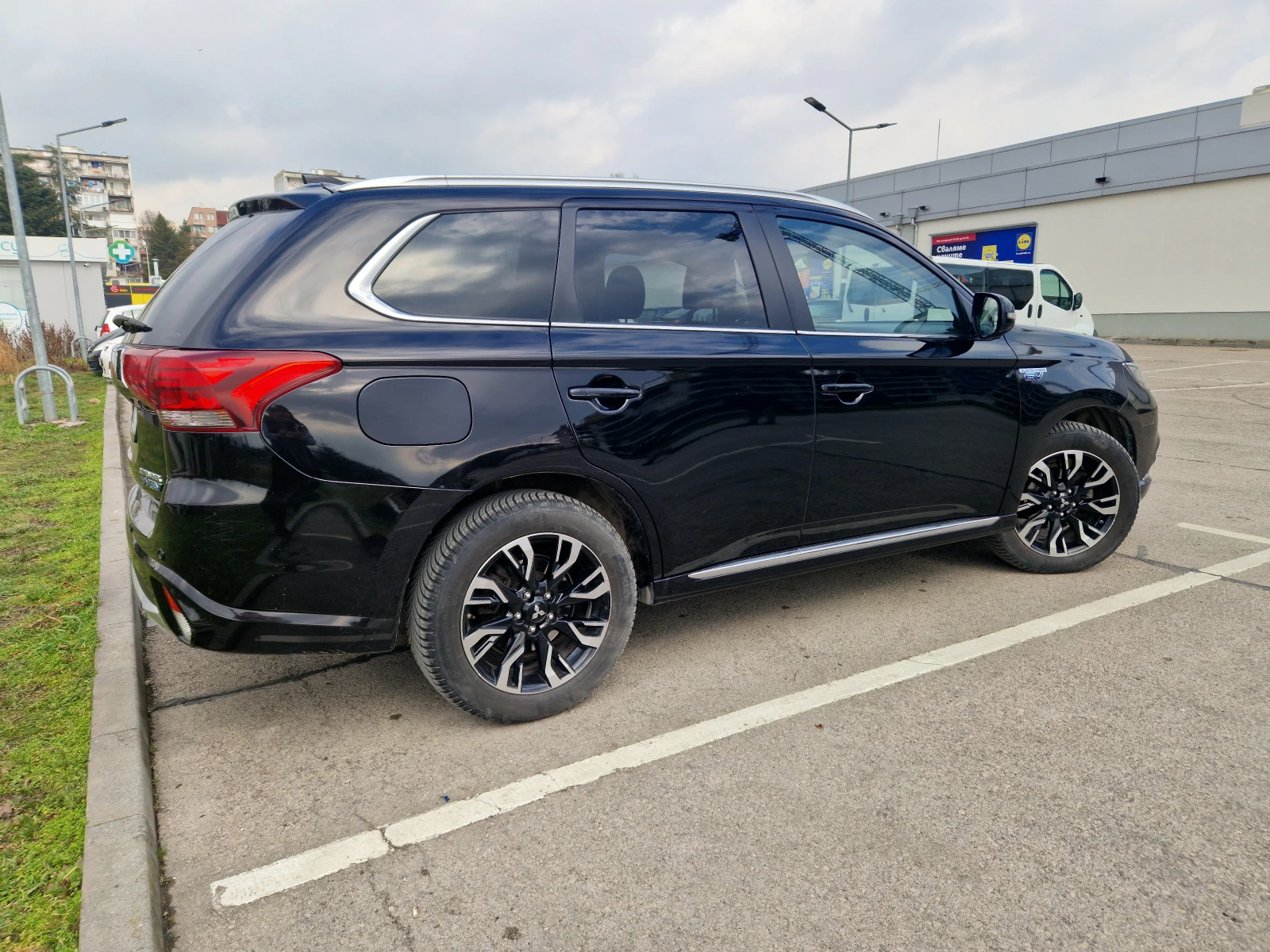 Mitsubishi Outlander PHEV 2016 | ������ �� | ��������� | 360  | Mobile.bg � ����������� 4