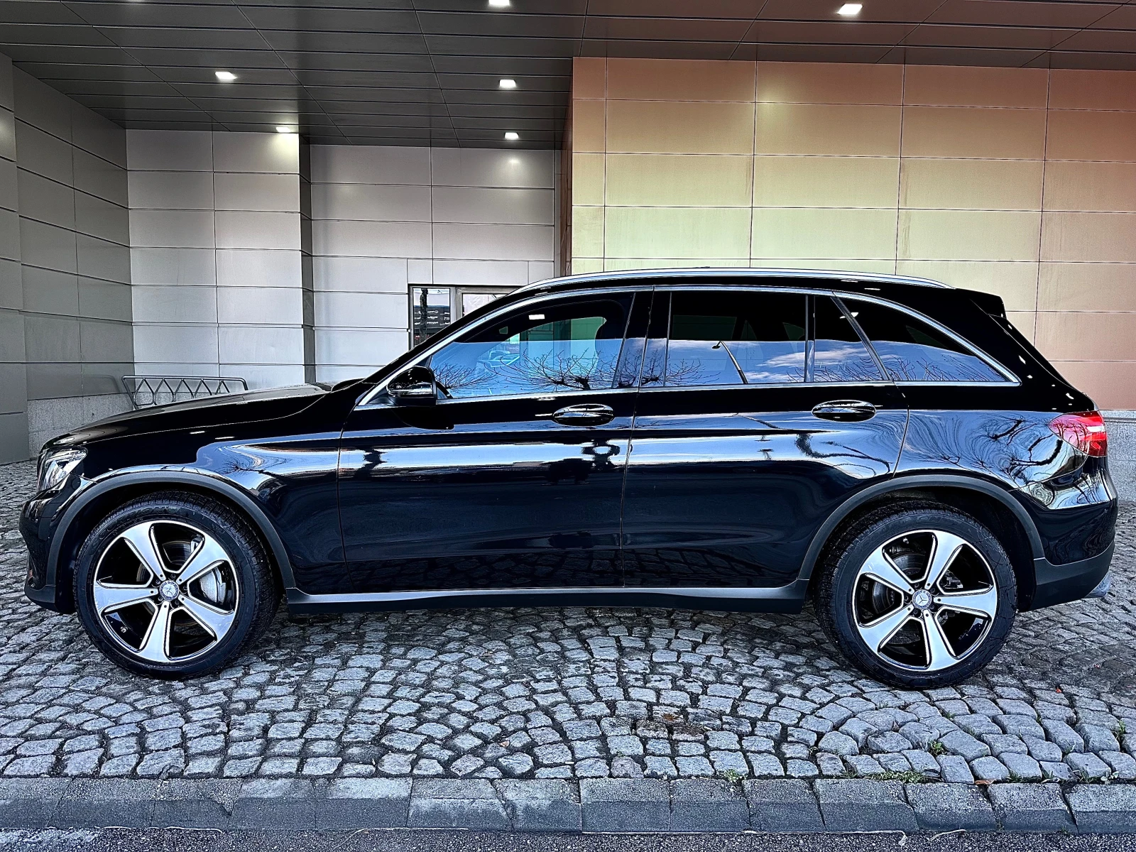 Mercedes-Benz GLC 250 4-Matic 9G #PANORAMA#Burmester#PODGREV#TOP# - изображение 7
