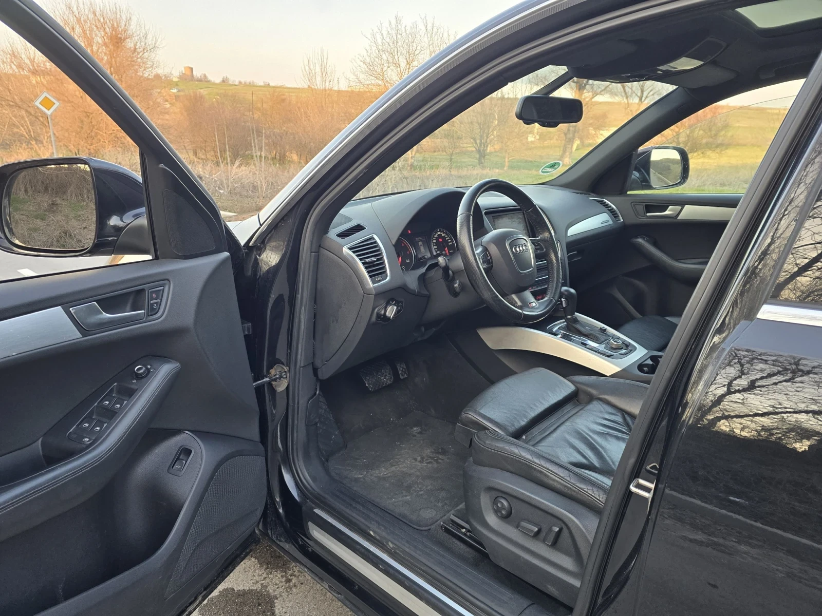 Audi Q5 3.0TDI 3xS Line Quattro Панорама Камера Кожа, снимка 10 - Автомобили и джипове - 53665233
