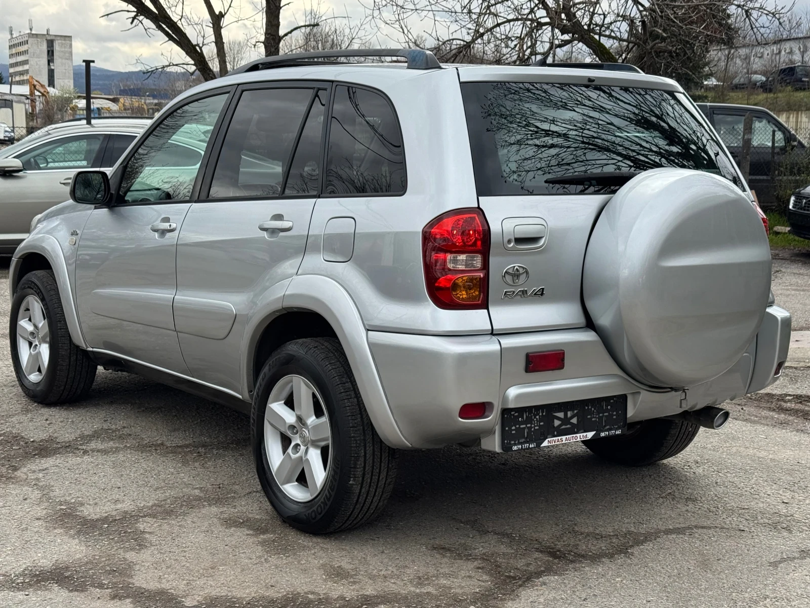 Toyota Rav4 УНИКАТ!! Нова джипка!, снимка 4 - Автомобили и джипове - 54097929