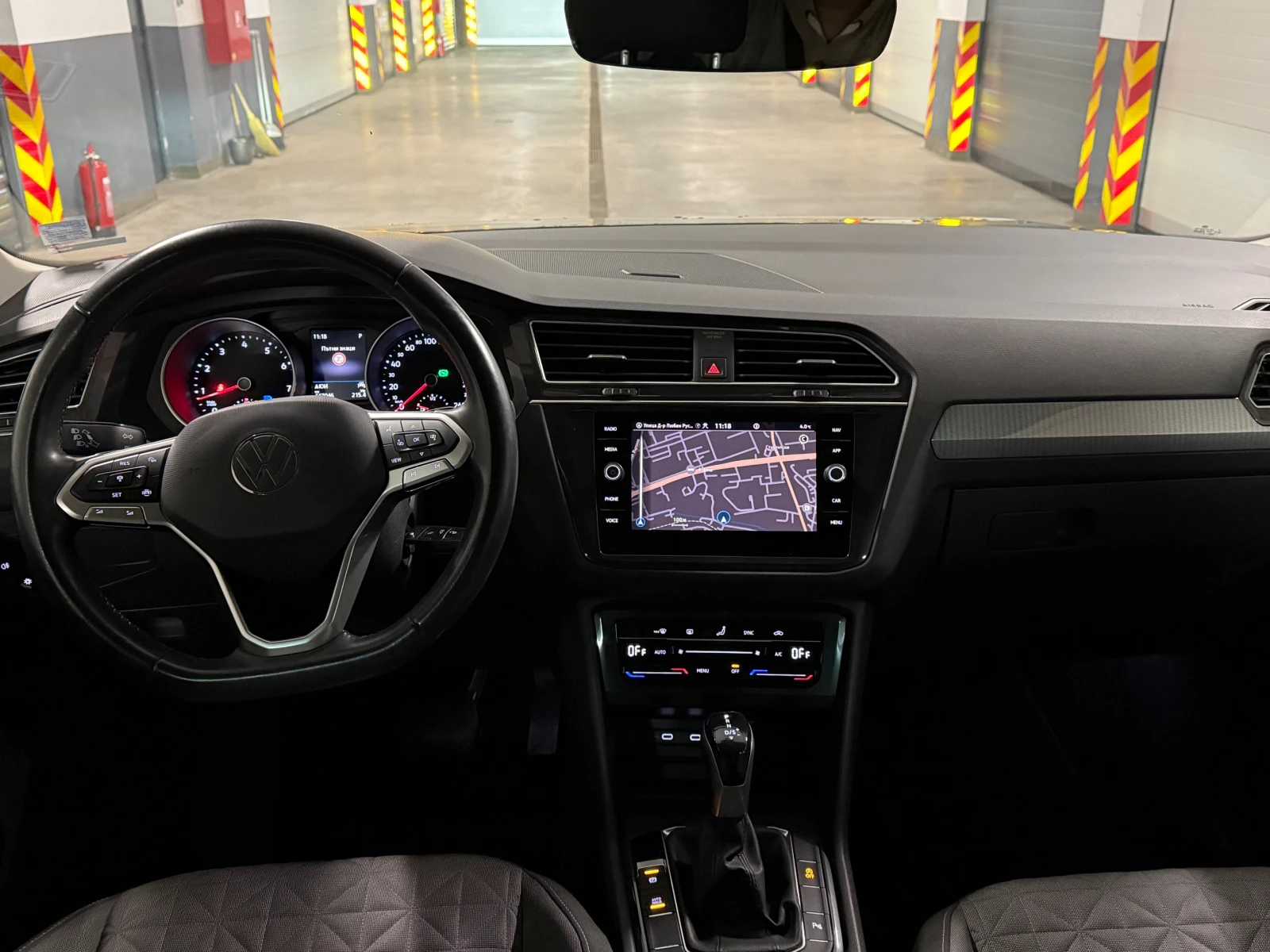 VW Tiguan Facelift, Сервизна история, 117K км, снимка 11 - Автомобили и джипове - 54331841
