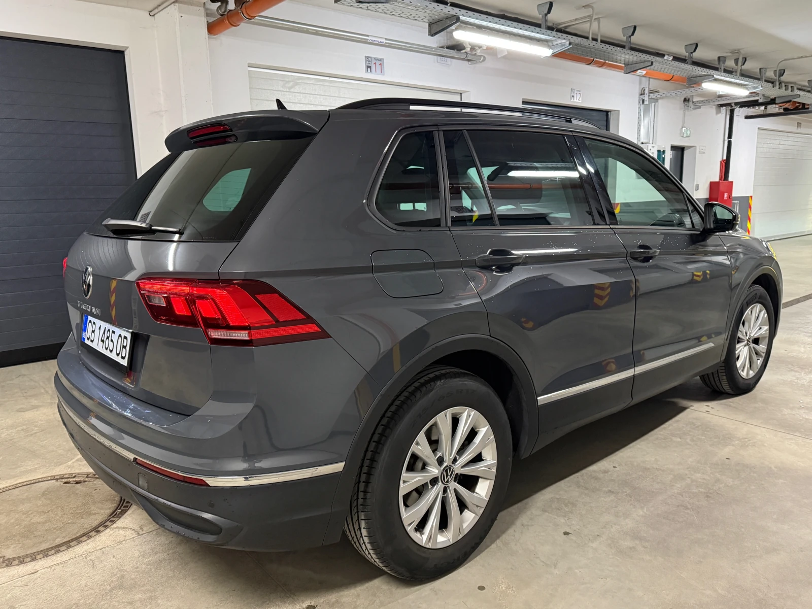 VW Tiguan Facelift, Сервизна история, 117K км, снимка 6 - Автомобили и джипове - 54331841