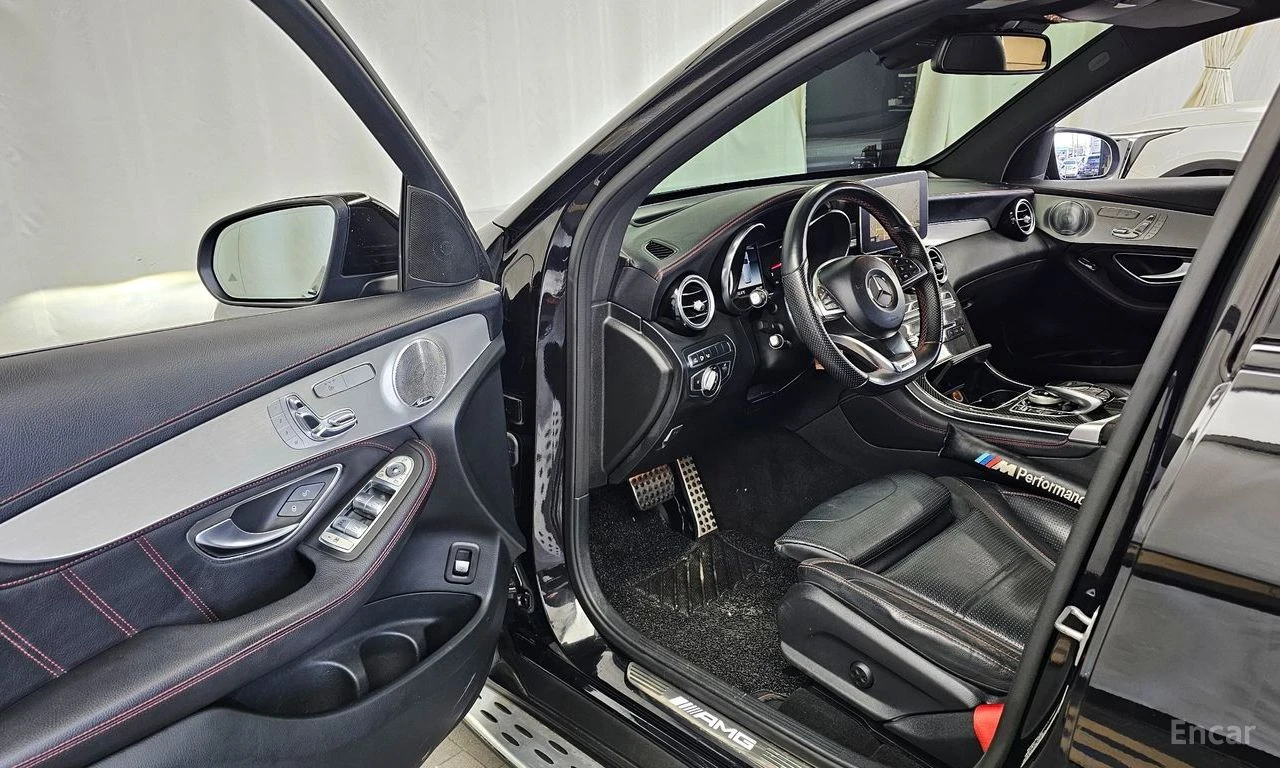 Mercedes-Benz GLC 43 AMG * КОЖА* ПОДГРЕВ* ПАНОРАМА* BURMESTER* HEAD-UP* , снимка 9 - Автомобили и джипове - 54460388