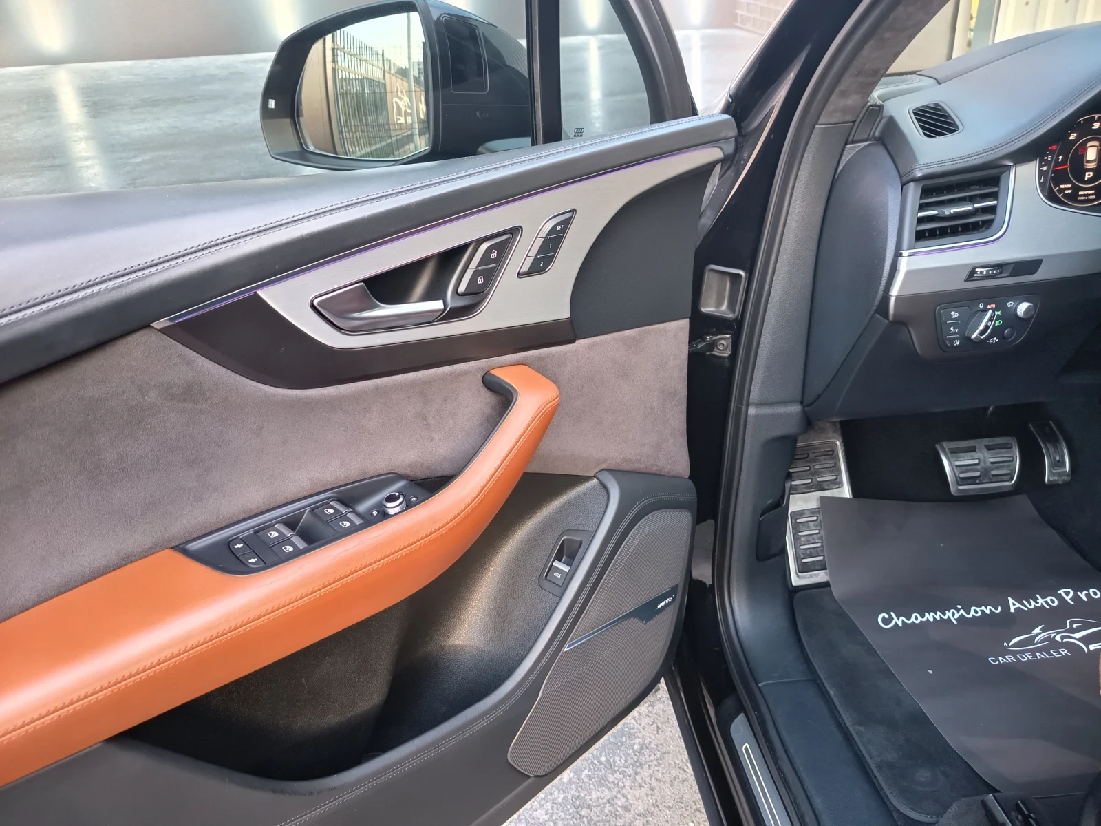 Audi SQ7 Matrix Full, снимка 9 - Автомобили и джипове - 55077859