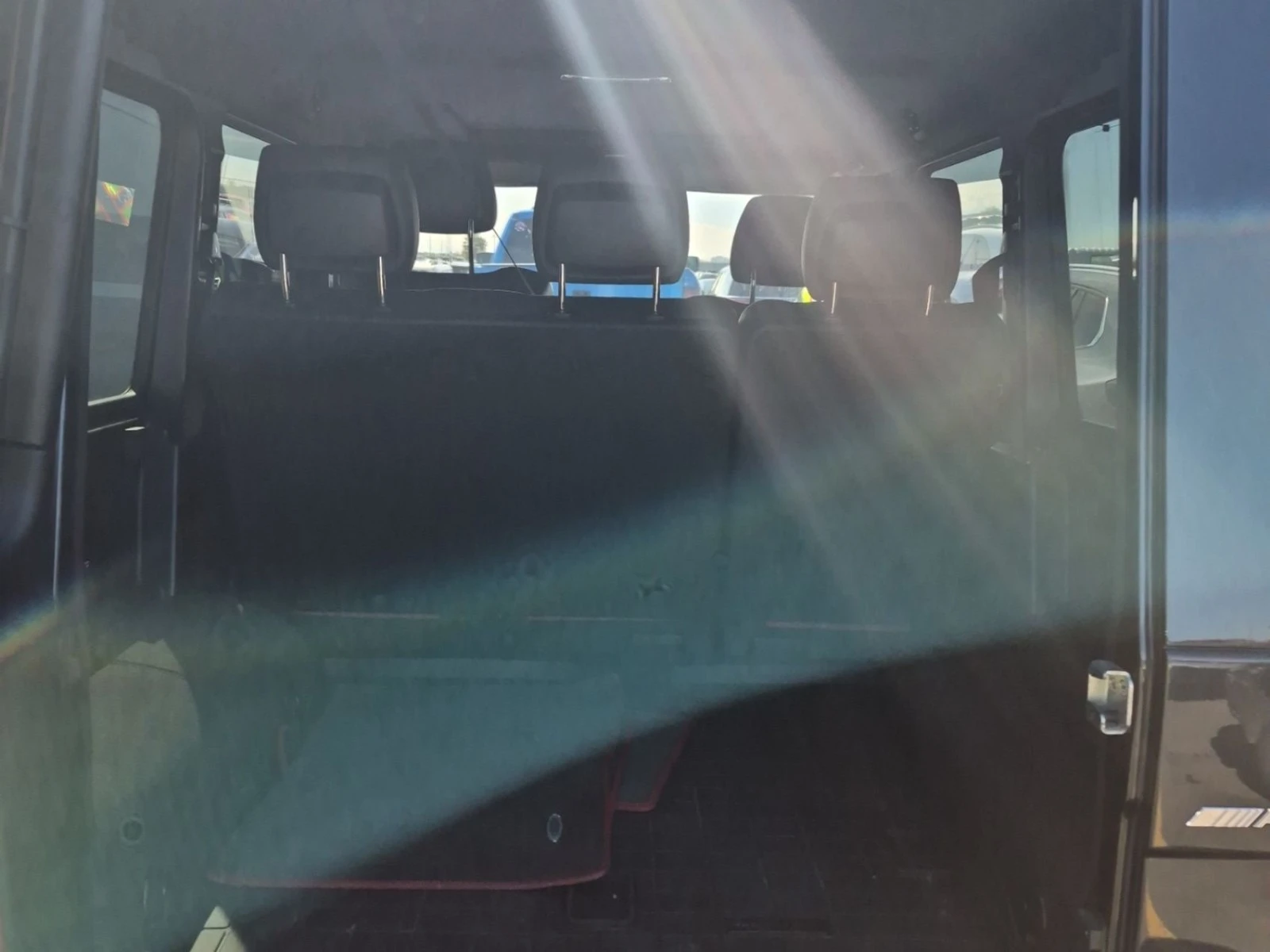 Mercedes-Benz G 63 AMG * АвтоКредит (ЦЕНА ДО БГ), снимка 15 - Автомобили и джипове - 56185868