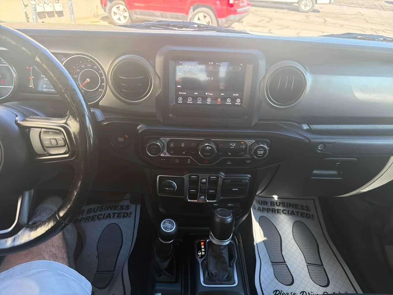 Jeep Gladiator * Sport S * АВТОКРЕДИТ БЕЗ ПЪРВОНАЧАЛНА ВНОСКА* , снимка 9 - Автомобили и джипове - 56240862