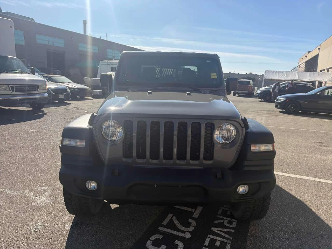 Jeep Gladiator * Sport S * АВТОКРЕДИТ БЕЗ ПЪРВОНАЧАЛНА ВНОСКА* , снимка 6 - Автомобили и джипове - 56240862