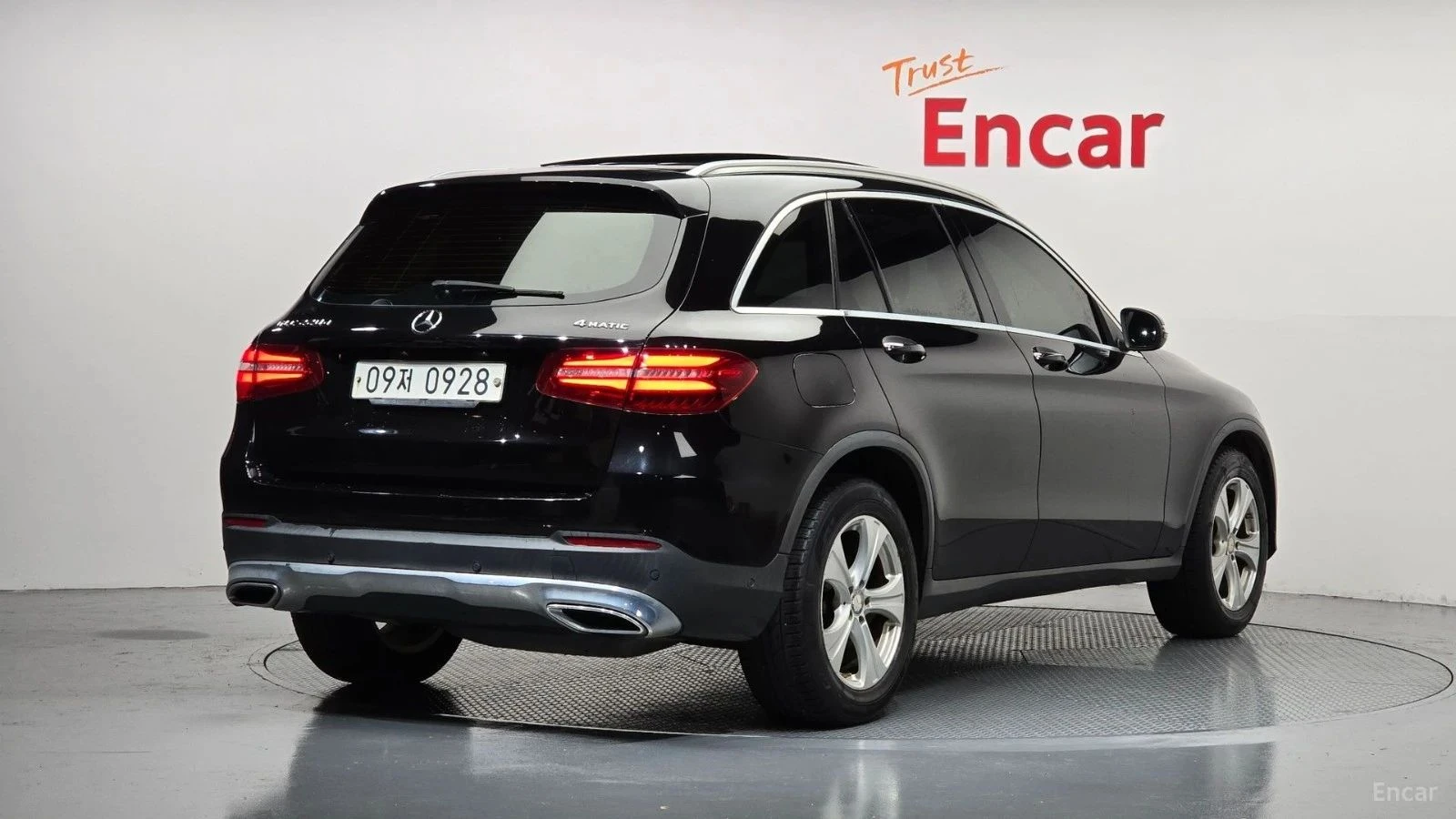 Mercedes-Benz GLC 220, снимка 2 - Автомобили и джипове - 56726945