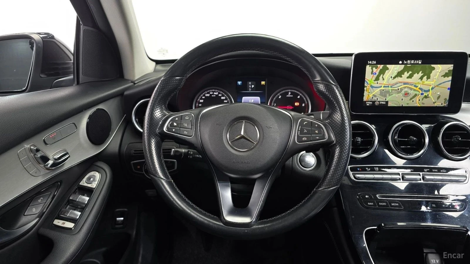 Mercedes-Benz GLC 220, снимка 12 - Автомобили и джипове - 56726945