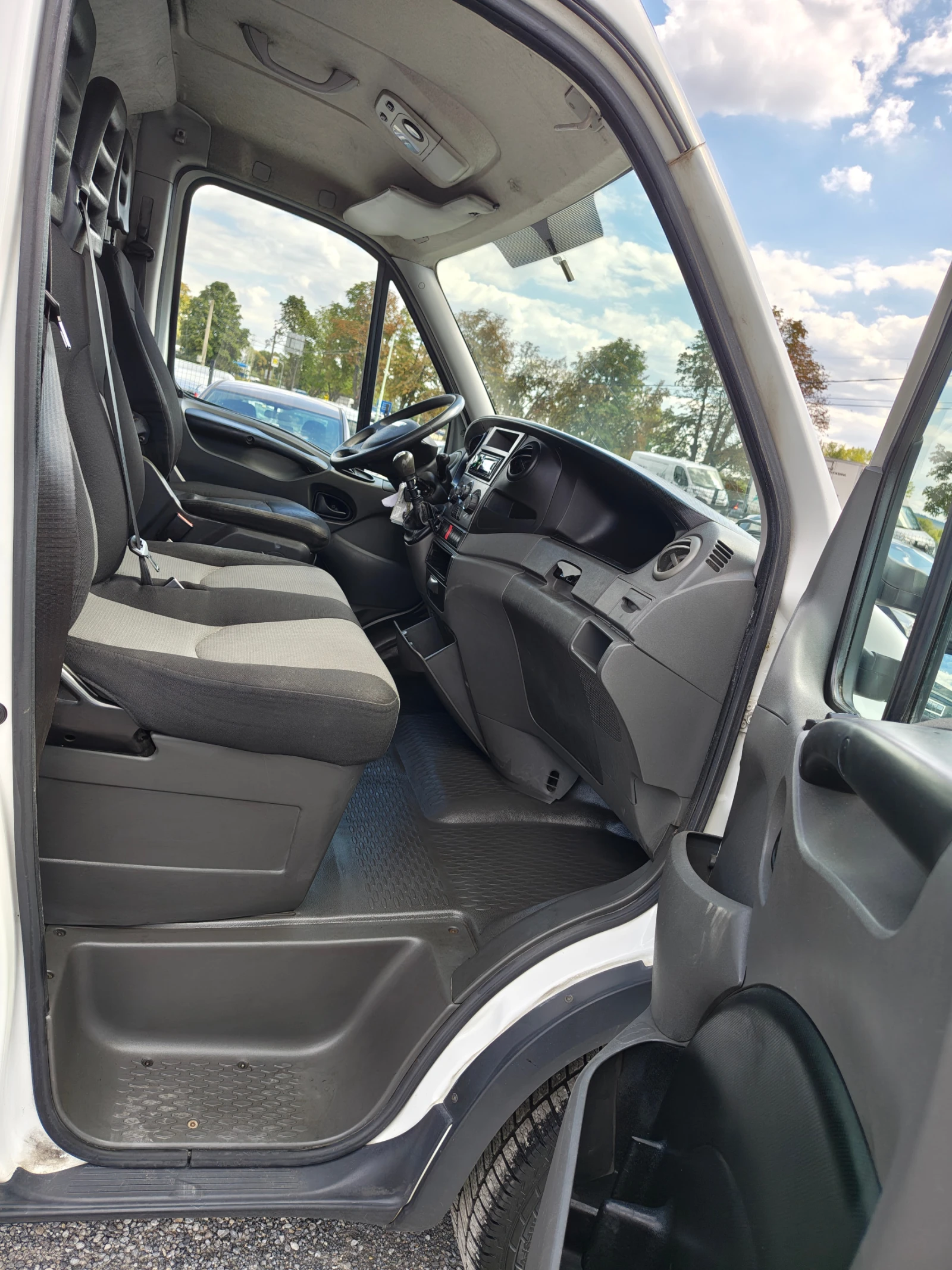 Iveco 35s15 2.3 TD, снимка 9 - Бусове и автобуси - 56102889