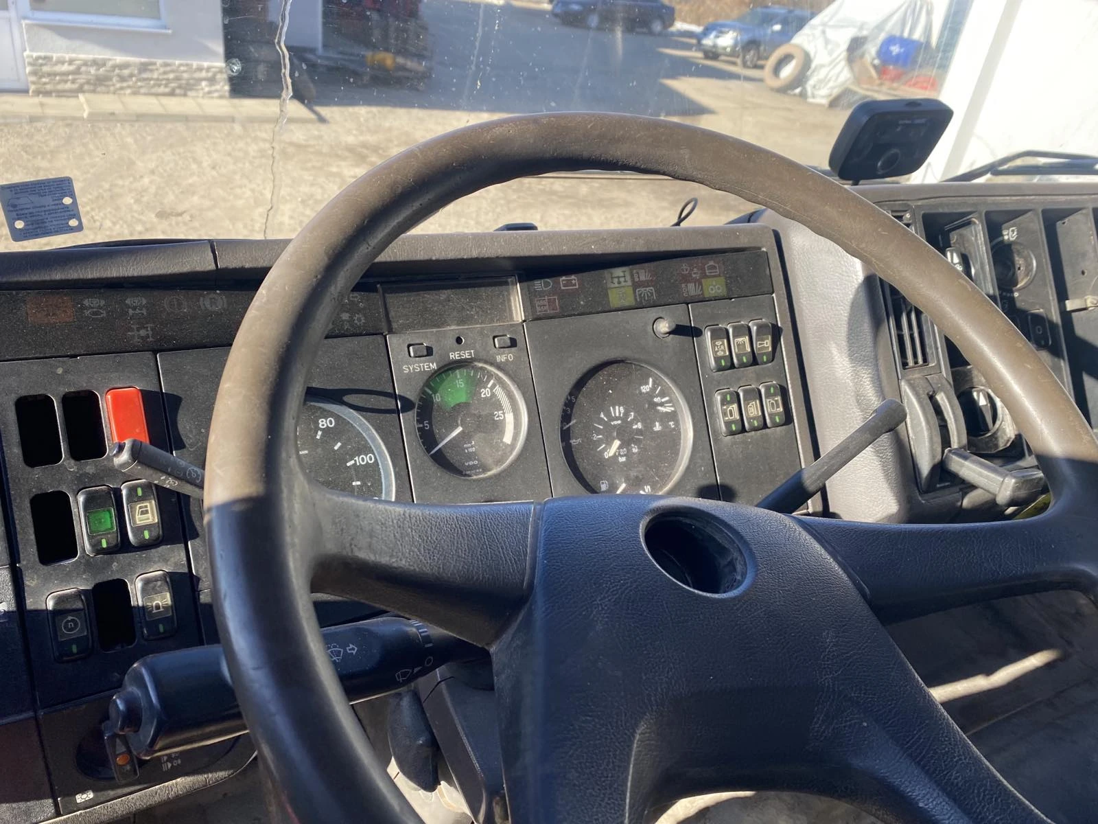 Mercedes-Benz 3244  8X4/4 4100 - изображение 8