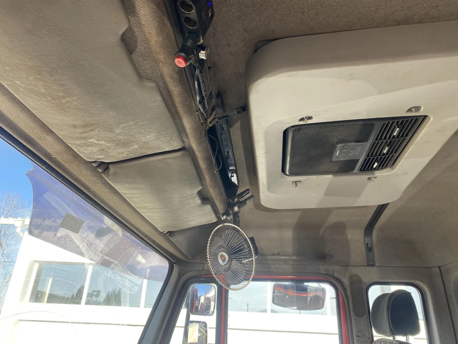 Mercedes-Benz 3244  8X4/4 4100 - изображение 9