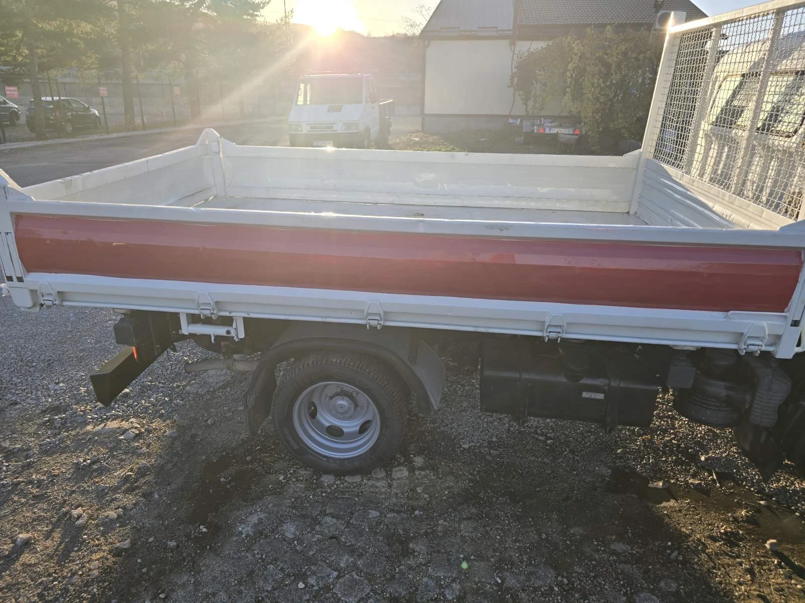 Mitsubishi Canter 3.0D * климатик* подгрев* 3-странен самосвал*  - изображение 8