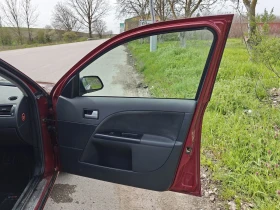 Ford Mondeo Ghia 2.0 16V, снимка 11