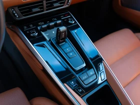 Porsche 911 Carrera , снимка 12