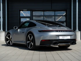 Porsche 911 Carrera , снимка 3