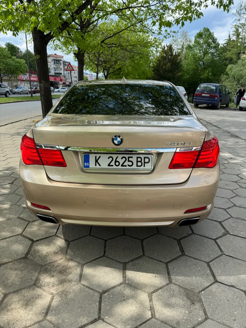 BMW 740, снимка 2 - Автомобили и джипове - 47885070