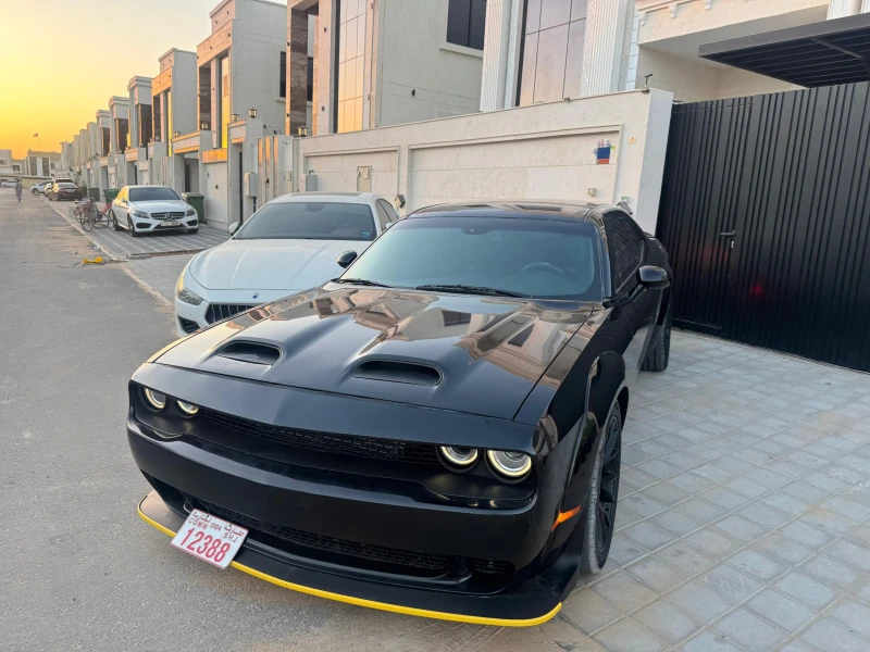 Dodge Challenger R/T, снимка 5 - Автомобили и джипове - 48845442