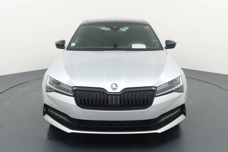 Skoda Superb Sportline , снимка 5 - Автомобили и джипове - 49119391