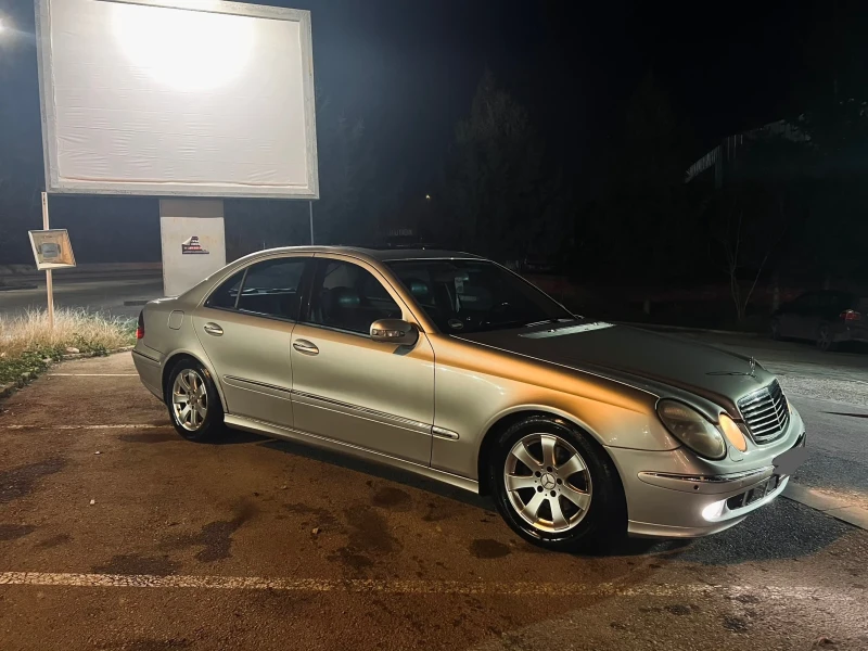 Mercedes-Benz E 270, снимка 3 - Автомобили и джипове - 49550184