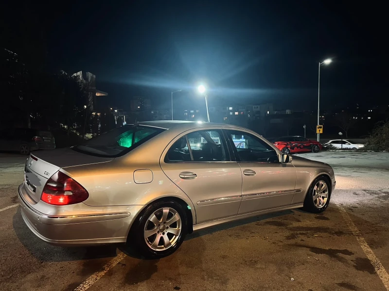 Mercedes-Benz E 270, снимка 4 - Автомобили и джипове - 49550184