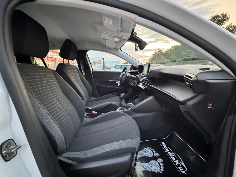 Peugeot 208 S/S Active Pack, снимка 12 - Автомобили и джипове - 49775805