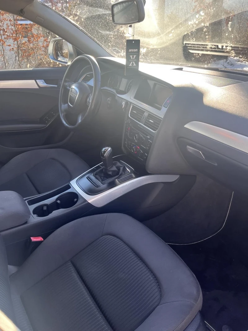 Audi A4, снимка 8 - Автомобили и джипове - 51911602