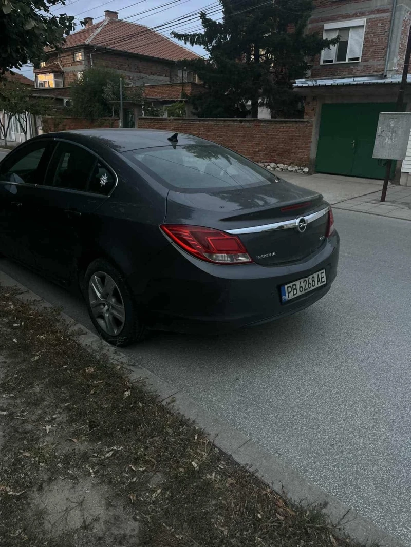 Opel Insignia, снимка 5 - Автомобили и джипове - 52336563
