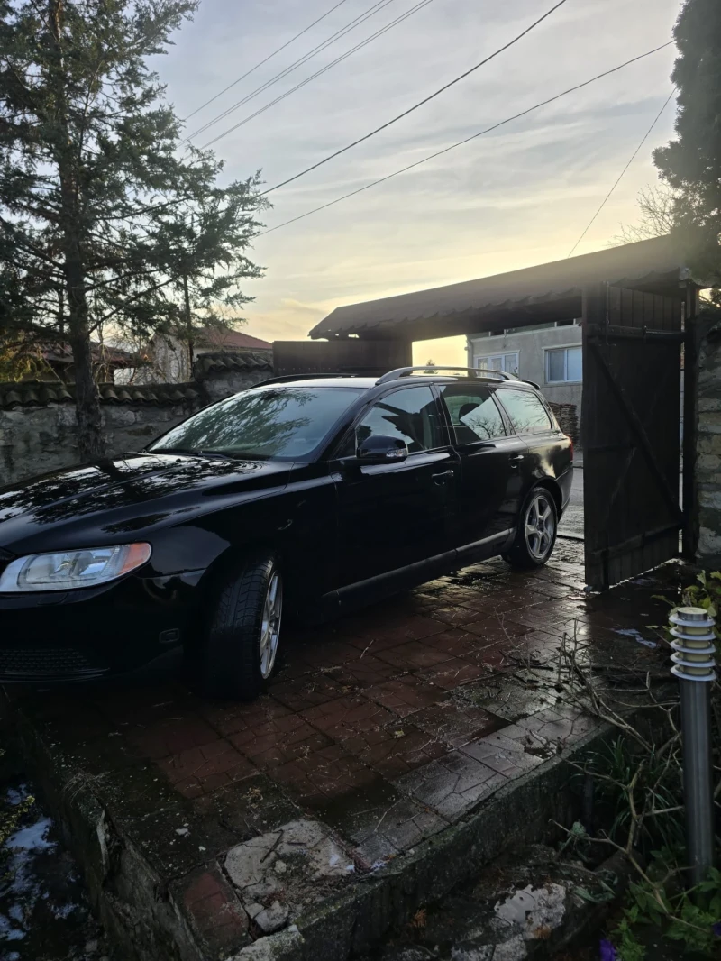 Volvo V70 2.5 FT Продавам или заменям, снимка 3 - Автомобили и джипове - 52848003