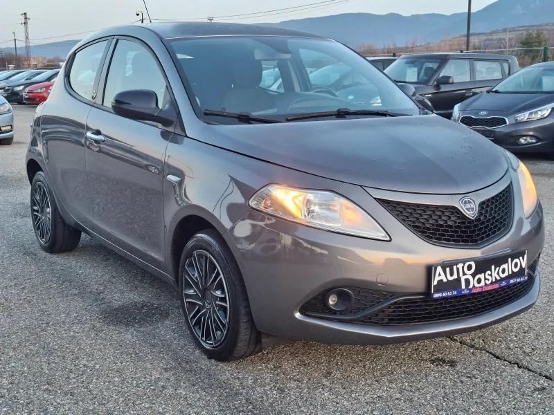 Lancia Ypsilon 1, 2 i Gpl, снимка 3 - Автомобили и джипове - 52860420