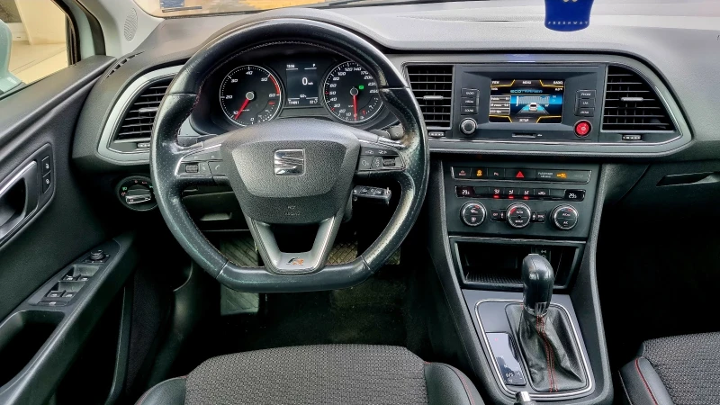 Seat Leon 2.0TDI 150HP 7-DSG            АВТОМАТ FR-LINE TOП, снимка 14 - Автомобили и джипове - 53283672