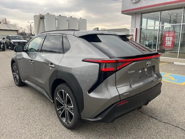 Toyota bZ4X XLE AWD, снимка 5 - Автомобили и джипове - 54330103