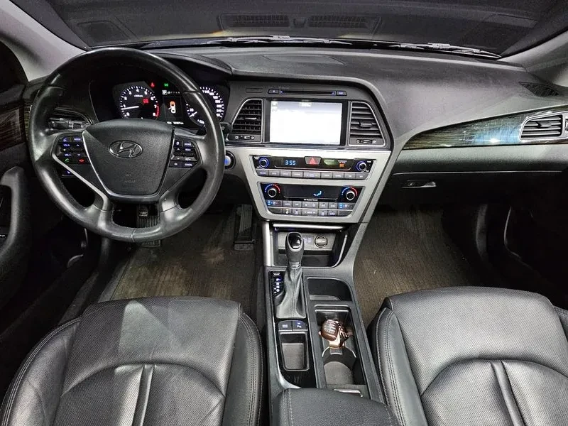 Hyundai Sonata, снимка 7 - Автомобили и джипове - 54833723