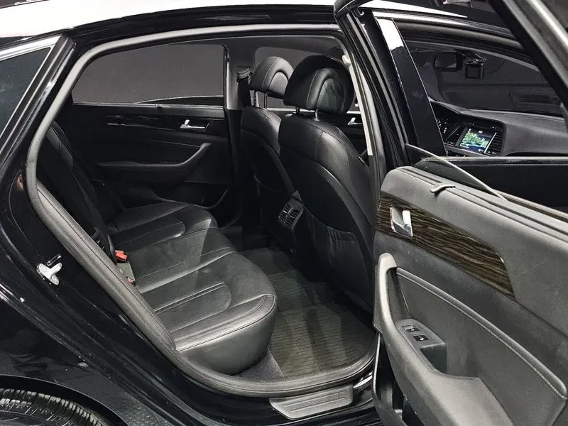 Hyundai Sonata, снимка 11 - Автомобили и джипове - 54833723