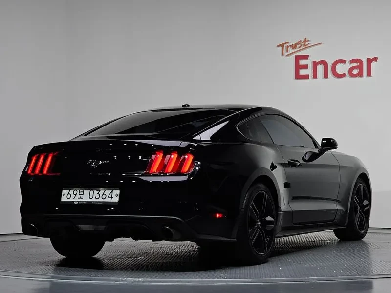 Ford Mustang Coupe, снимка 2 - Автомобили и джипове - 55263771