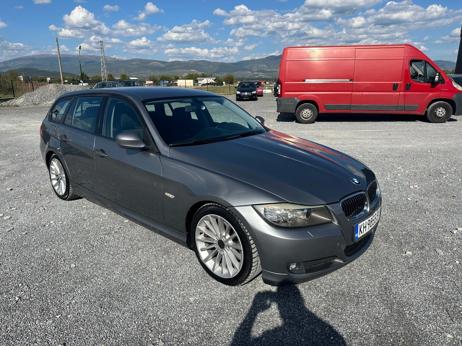 BMW 320 320d - изображение 2