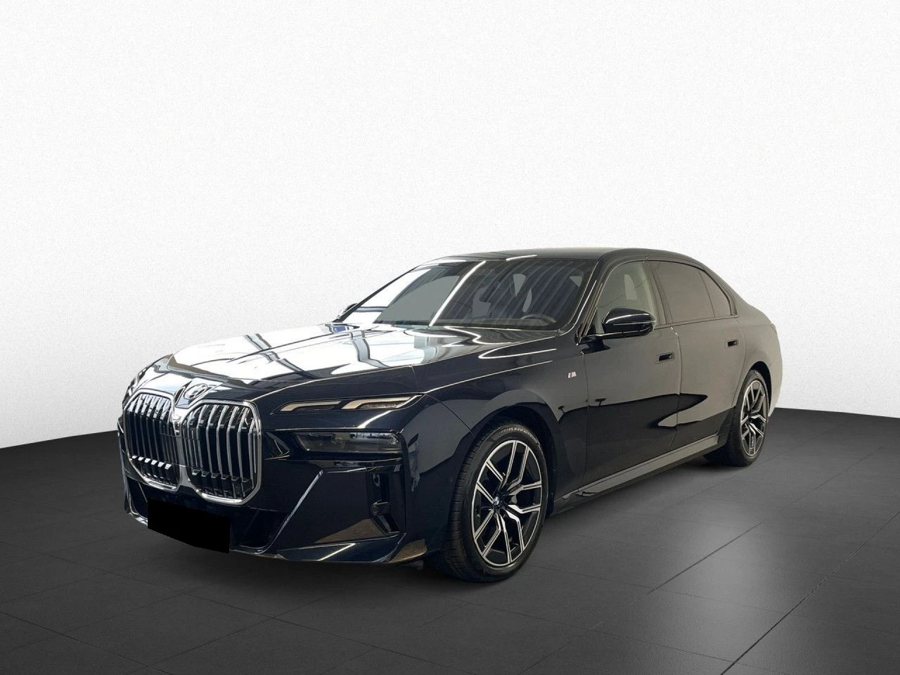 BMW 740 d/xDrive/M-SPORT/THEATRE SCREEN/B&W/HUD/ICONIC GLO - изображение 2