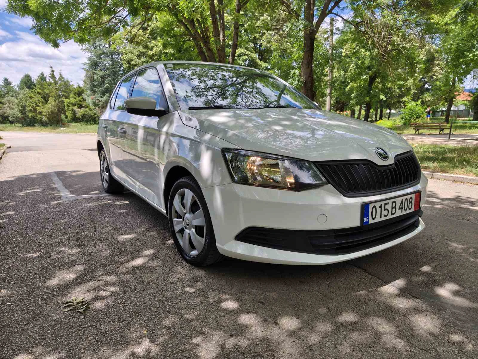 Skoda Fabia 2018г., снимка 8 - Автомобили и джипове - 48992618