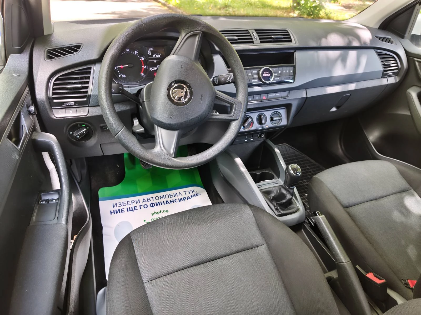 Skoda Fabia 2018г., снимка 12 - Автомобили и джипове - 48992618