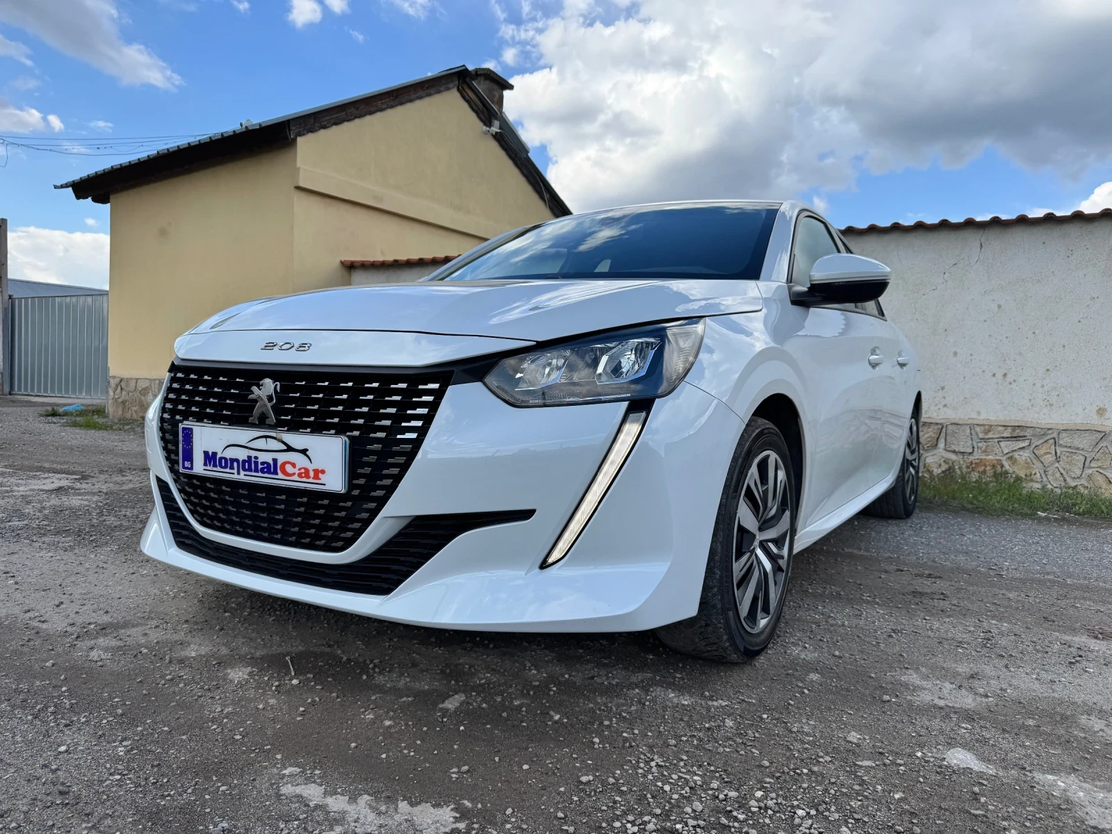 Peugeot 208 1.2 PureTech 75 S/S Active Pack - изображение 2