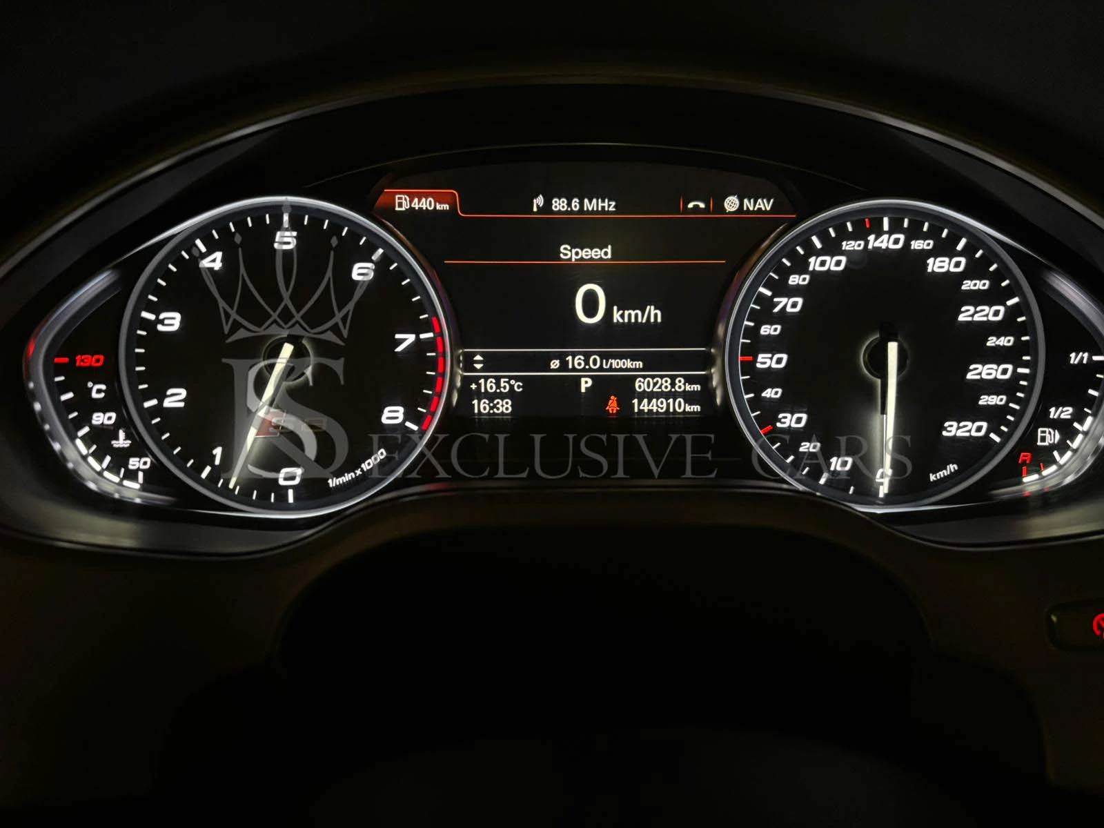 Audi S8 PLUS* CARBON* B&O* KERAMIK* MATRIX* 3XTV*  - изображение 10