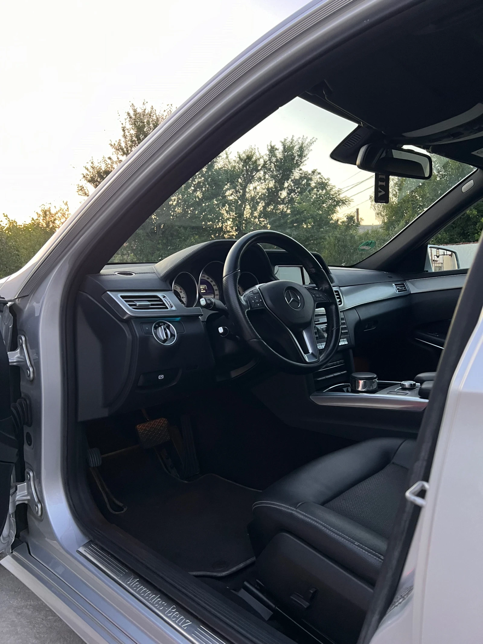 Mercedes-Benz E 220  - изображение 8