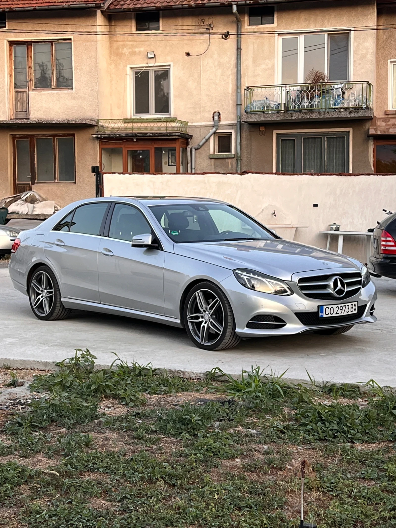 Mercedes-Benz E 220  - изображение 2